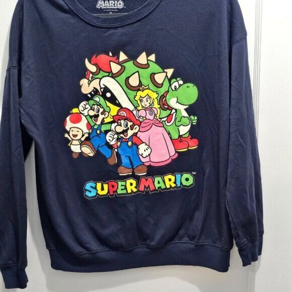 Super Mario Navy Blue Graphic L/S Sweatshirt S Soft & Collectible - Picture 2 of 11